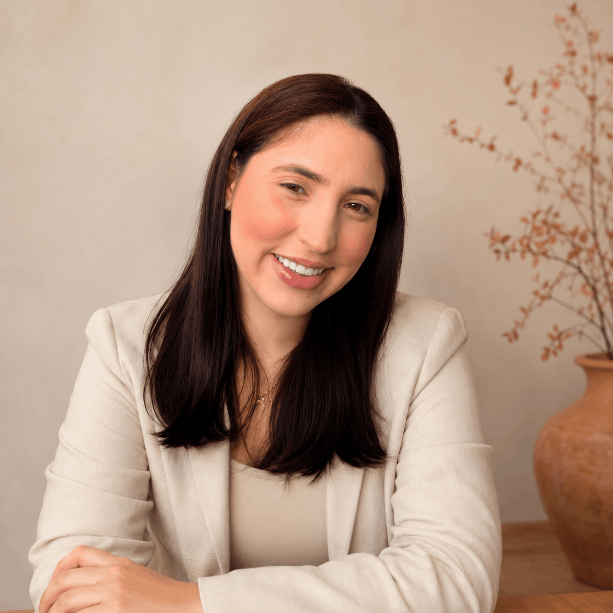 Victória Fiuza, autora do ebook
